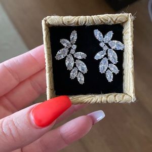 Rhinestone marquise shape earrings